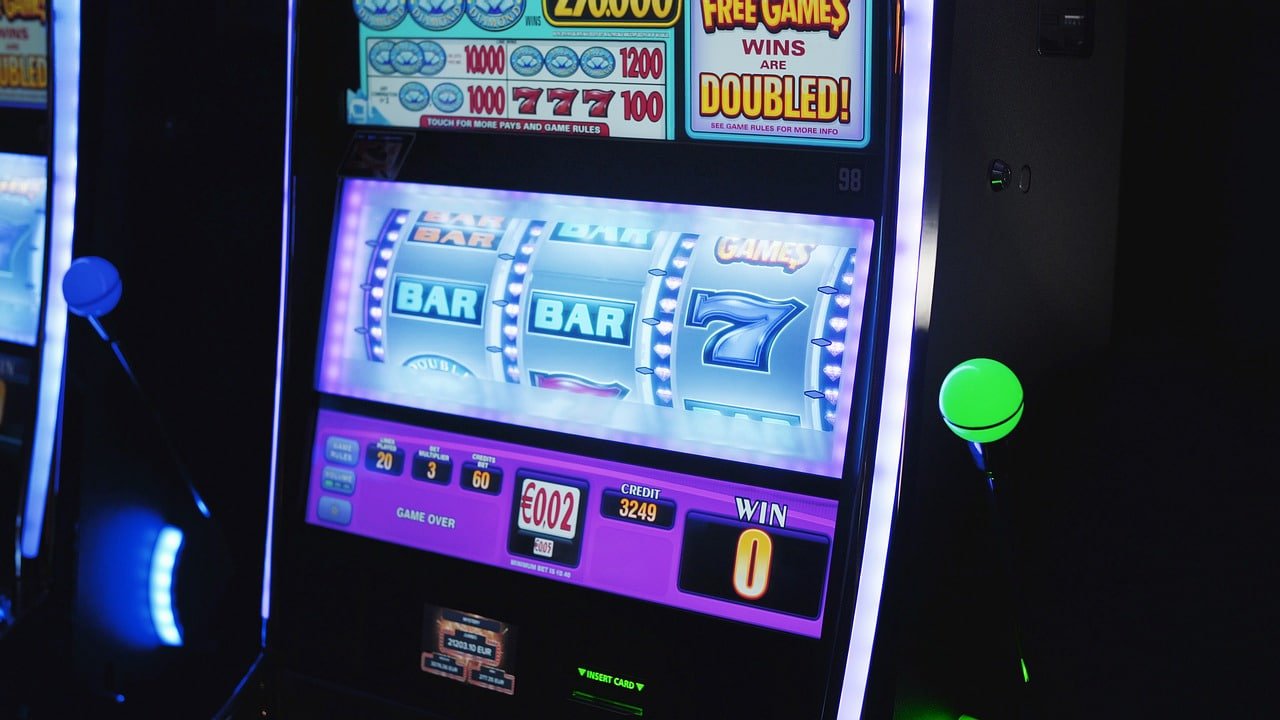 sniperslot login Fa Cai Shen Deluxe slot game display on mobile